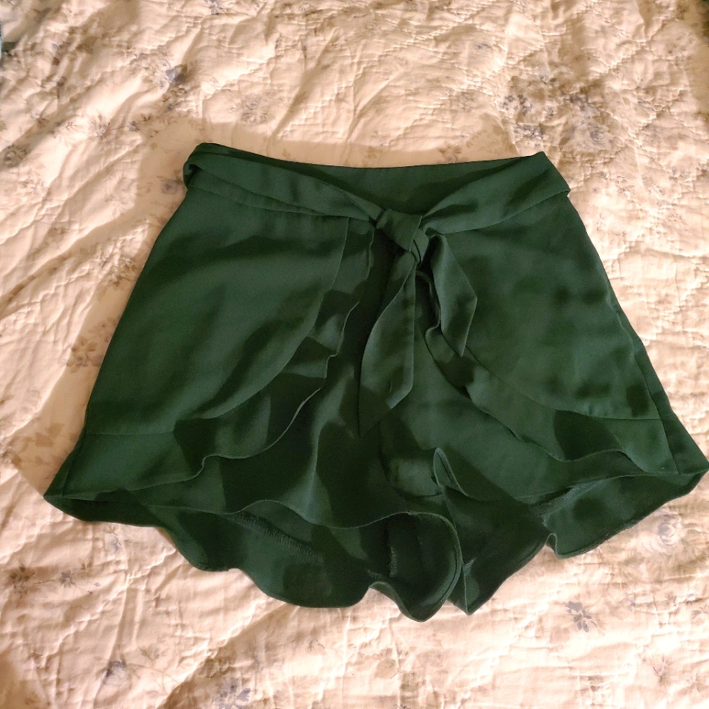 Lulus high waisted tie shorts